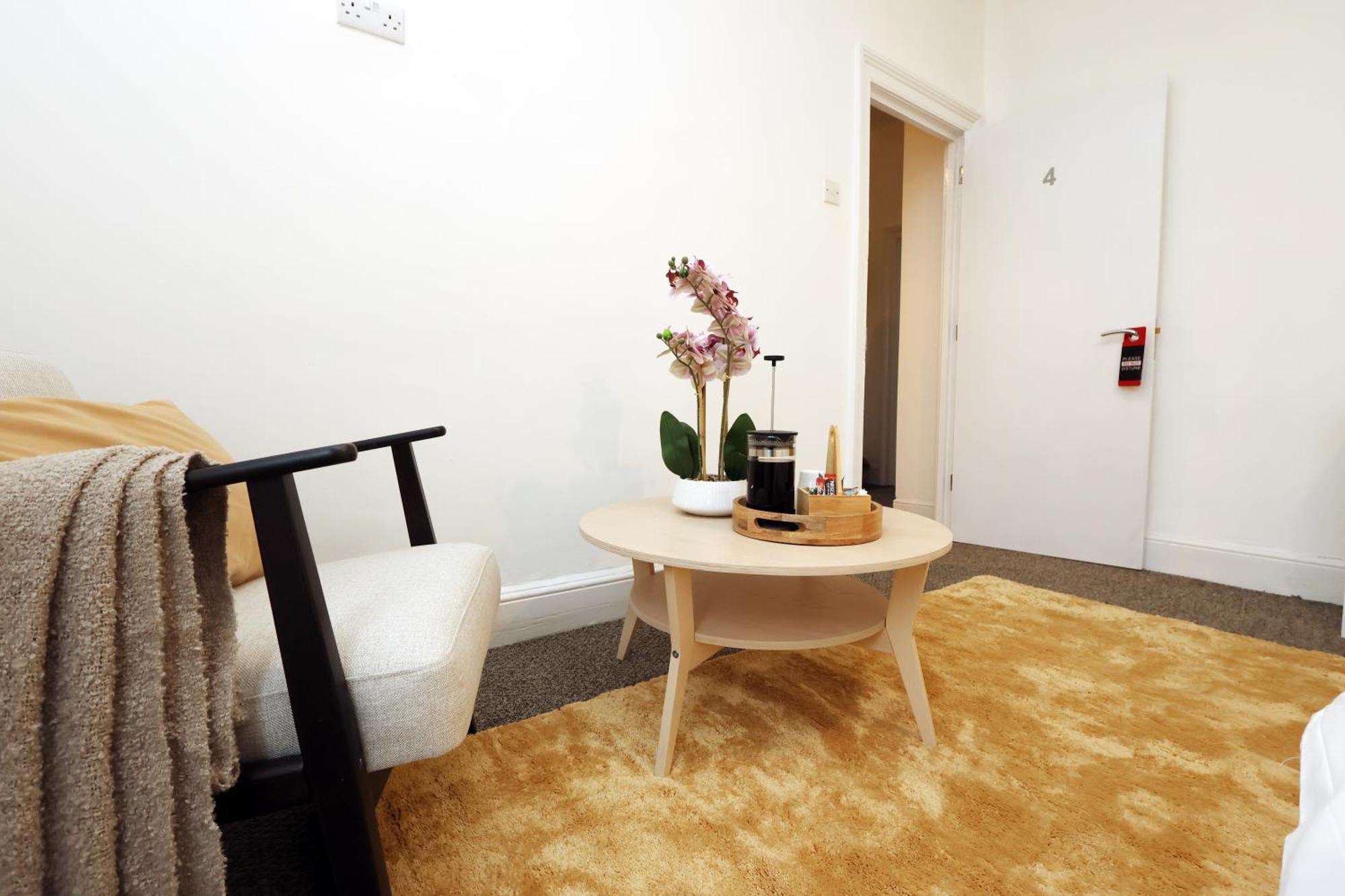 Cardiff City Guesthouse, Central Rooms, Fast Wi-Fi, On-Street Parking Extérieur photo