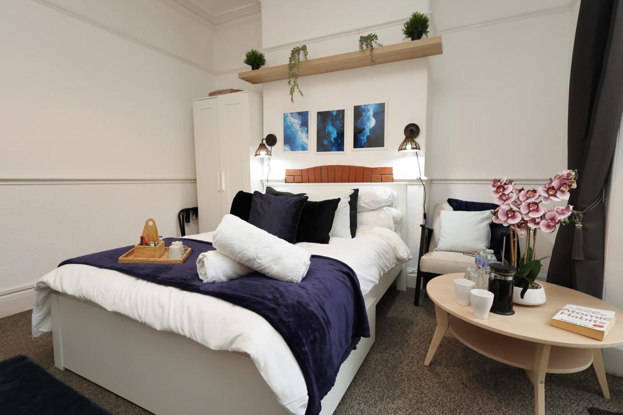 Cardiff City Guesthouse, Central Rooms, Fast Wi-Fi, On-Street Parking Extérieur photo