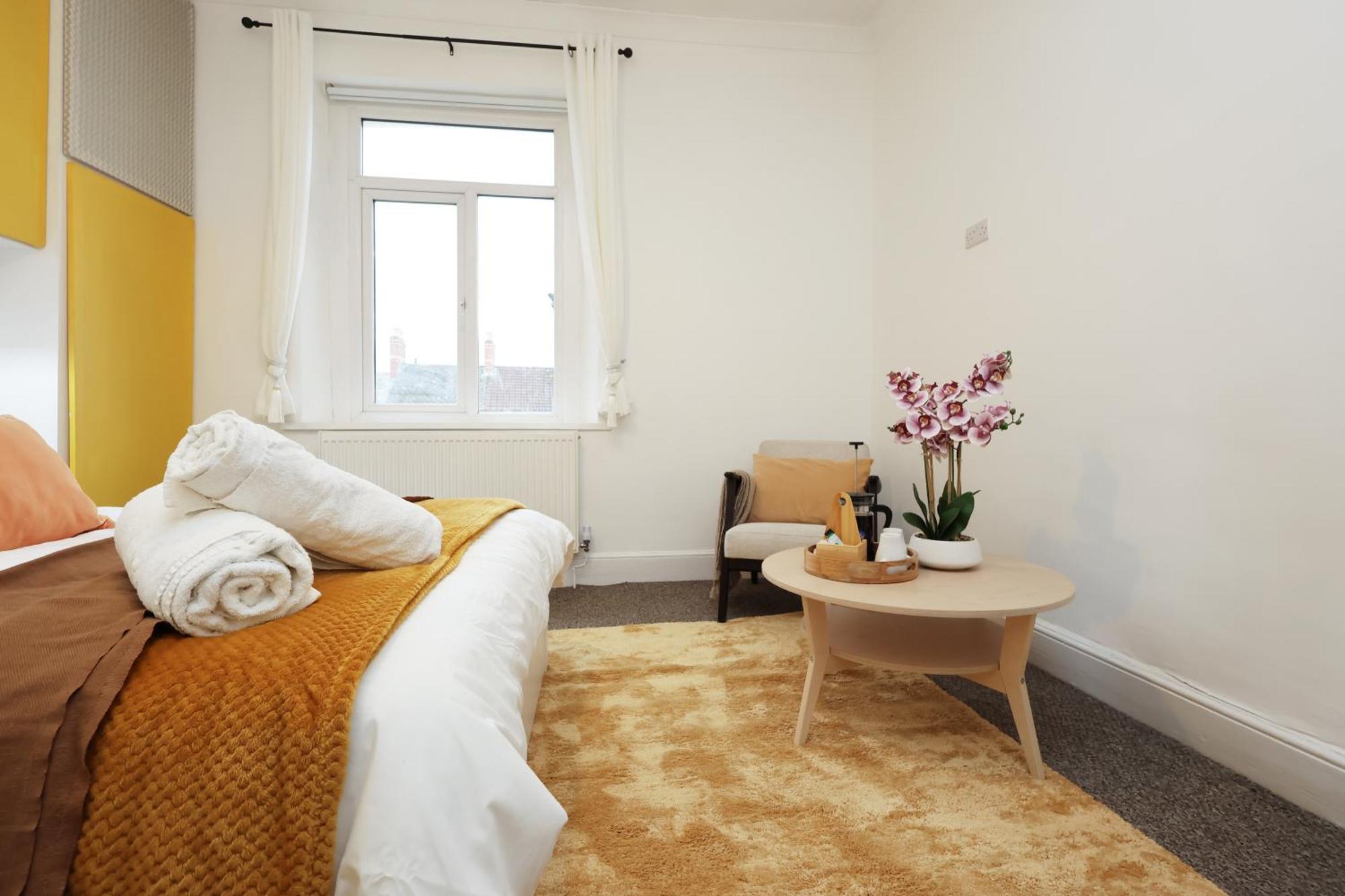 Cardiff City Guesthouse, Central Rooms, Fast Wi-Fi, On-Street Parking Extérieur photo