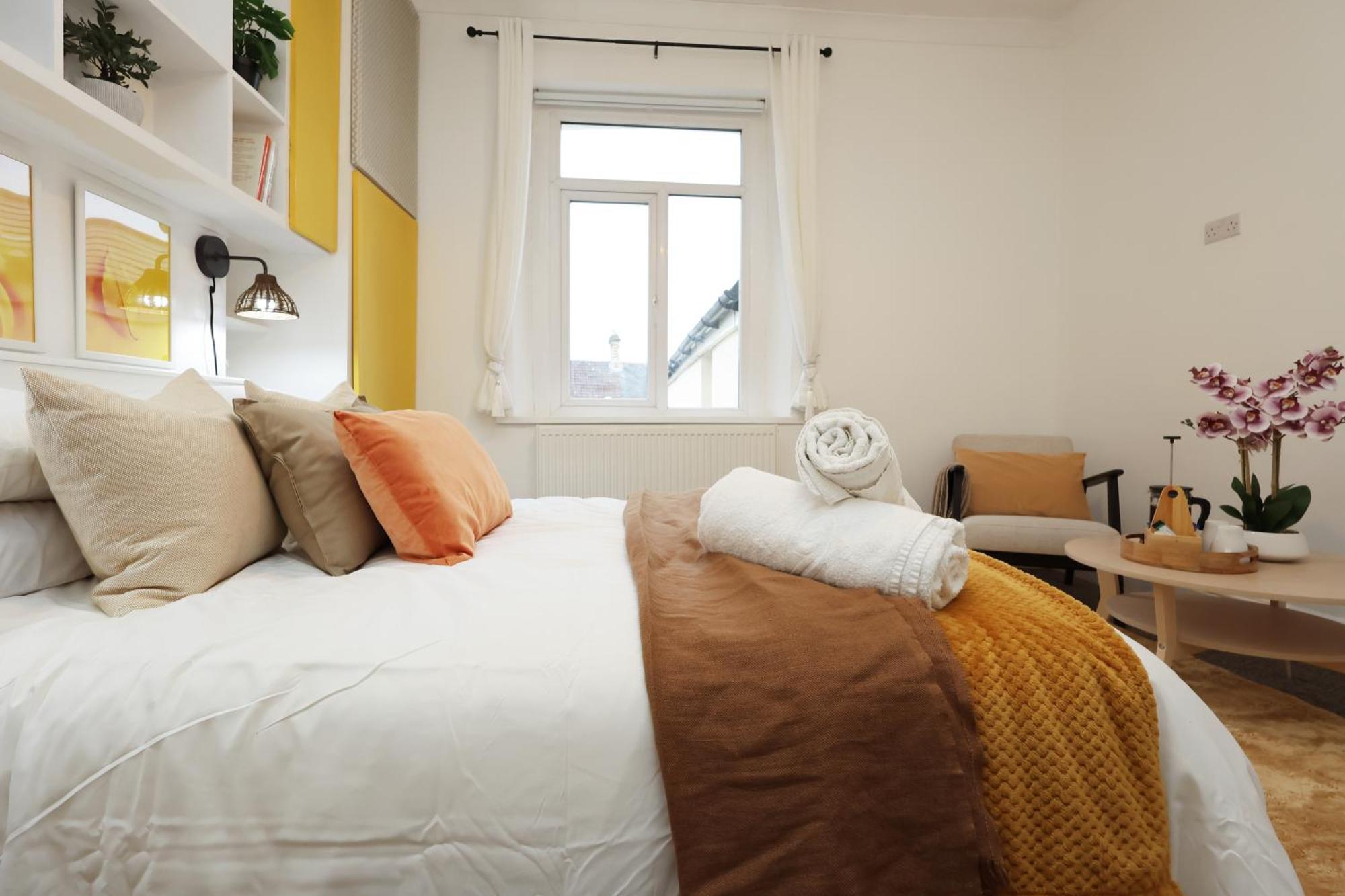 Cardiff City Guesthouse, Central Rooms, Fast Wi-Fi, On-Street Parking Extérieur photo