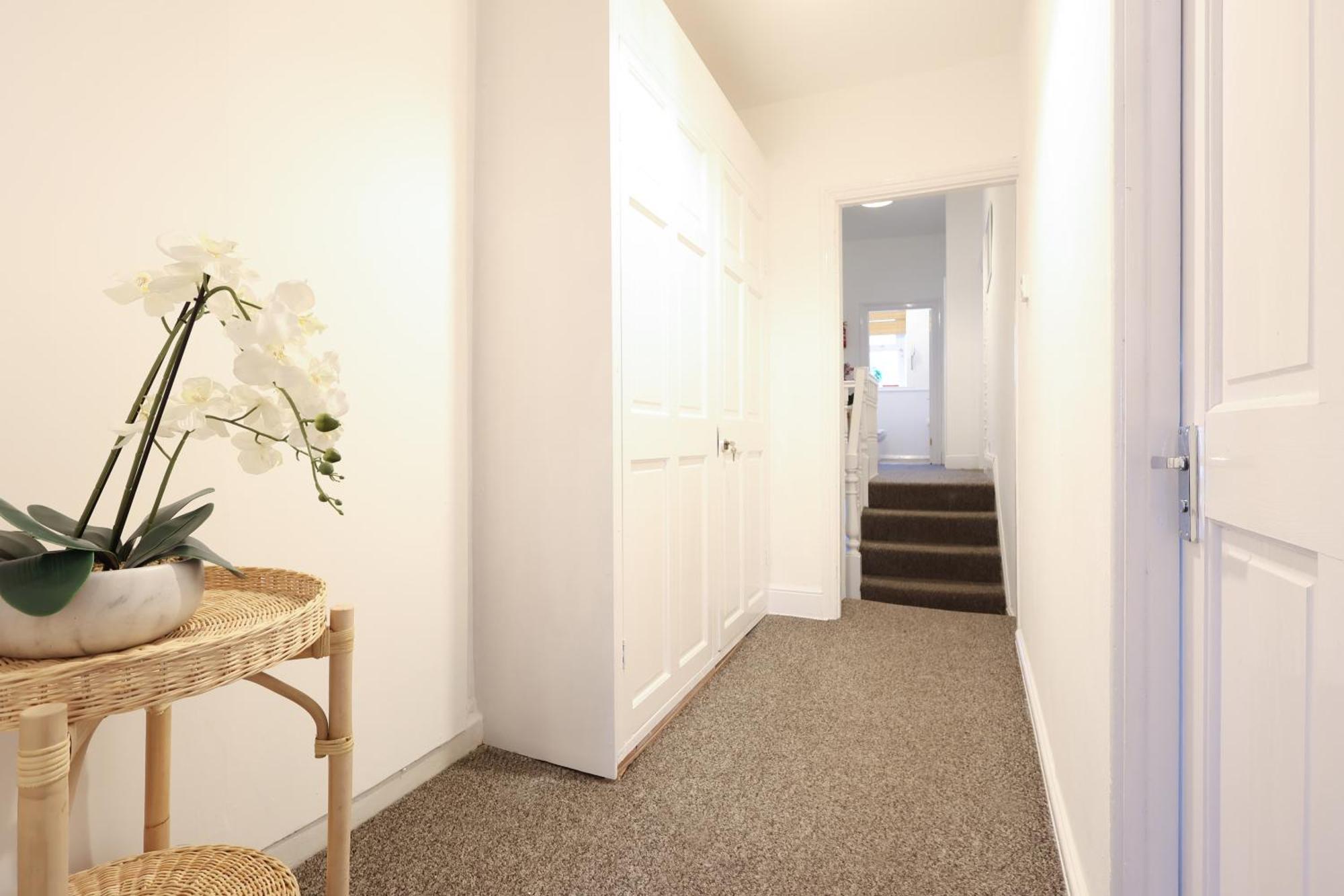 Cardiff City Guesthouse, Central Rooms, Fast Wi-Fi, On-Street Parking Extérieur photo