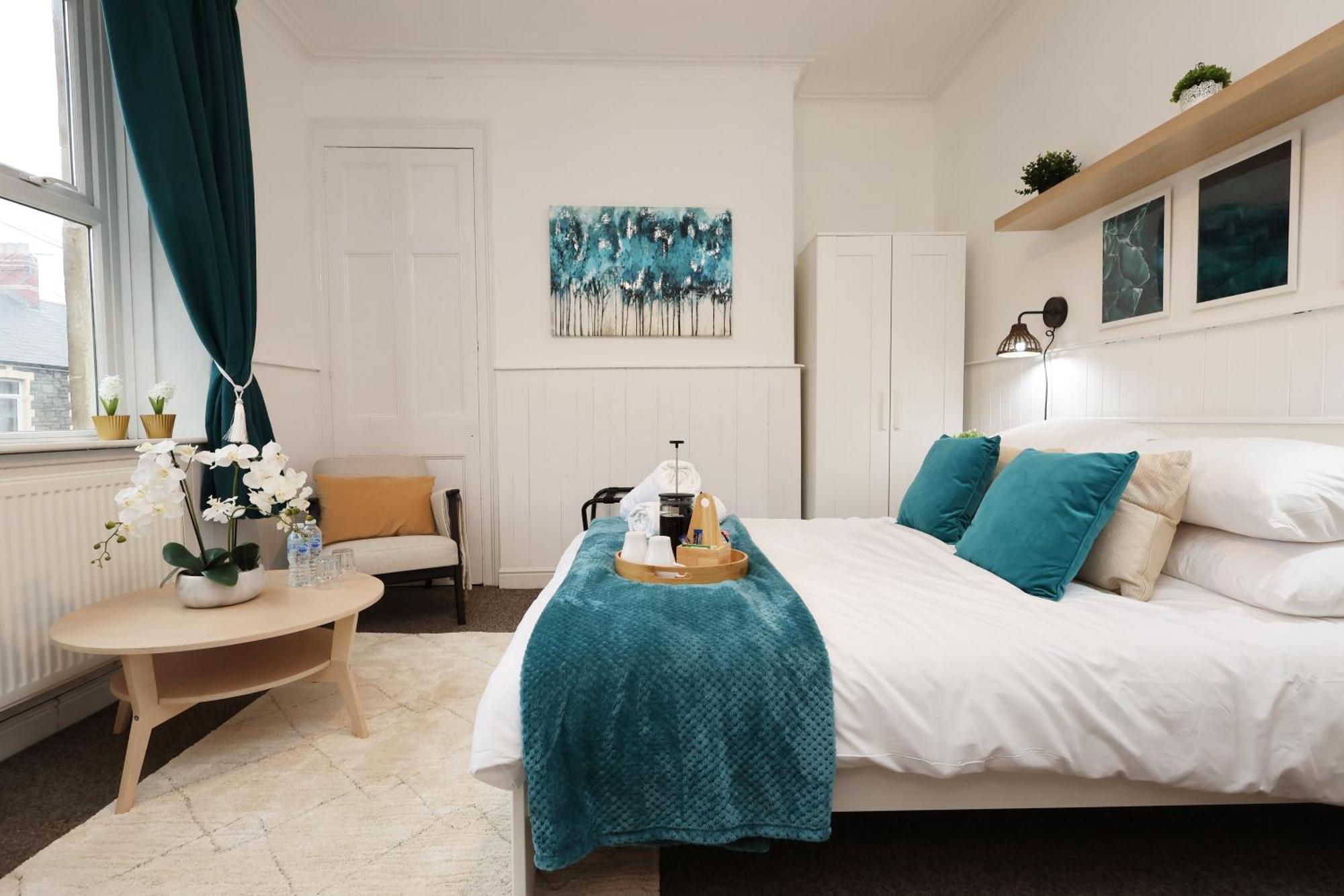 Cardiff City Guesthouse, Central Rooms, Fast Wi-Fi, On-Street Parking Extérieur photo